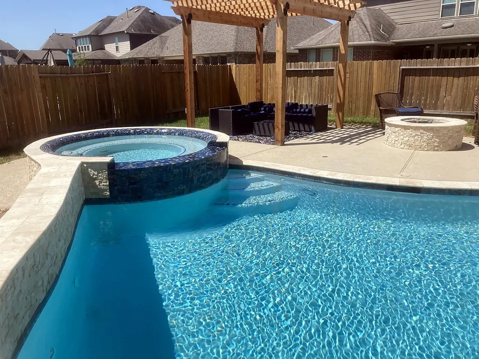 Rivers Edge Pools build